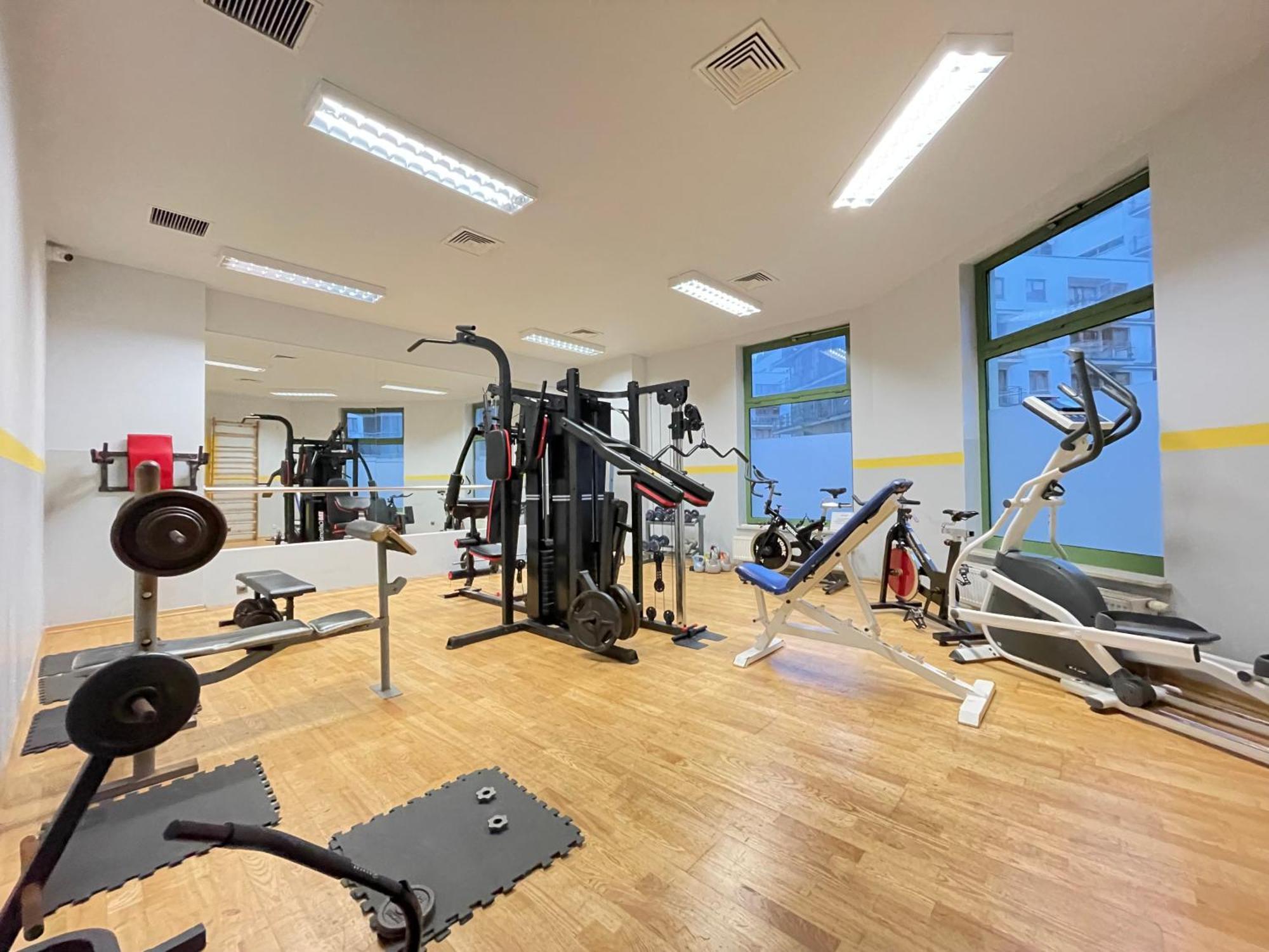 Superior Bukowinska, Studio, Pool & Gym! Metro Wilanowska, Garage Parking! 24H Reception! وارسو المظهر الخارجي الصورة